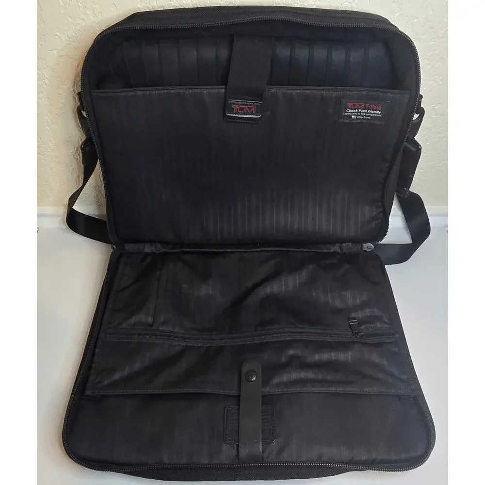 Tumi Alpha T-Pass 16